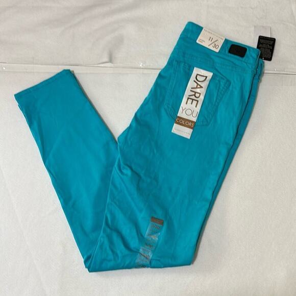 Celebrity Pink Jayden Skinny Pant Junior’s Size 11 Blue New - Picture 6 of 8